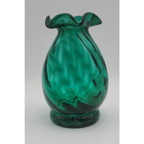 VTG Unique Green Art Glass Vase Ruffled Top 2  Flat Sides Modern Home Decor - Picture 4 of 11